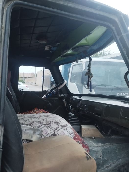 Uaz sotiladi ishlab turgan mashina