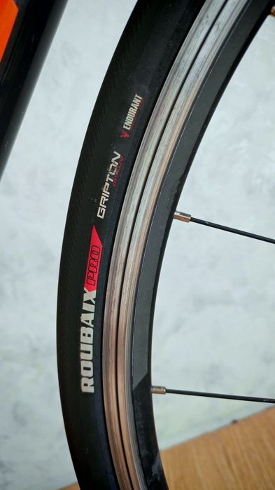 Продам Шоссейный велосипед Giant contend 1