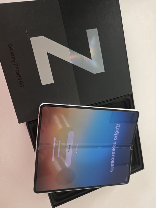 Samsung Z Fold 3 256гб/silver