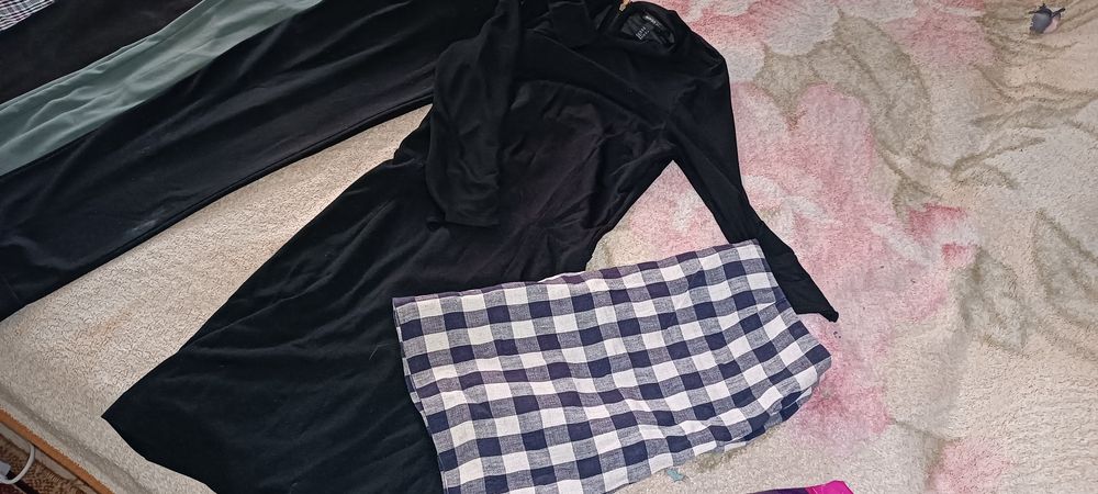 Отдам пакет с вещами