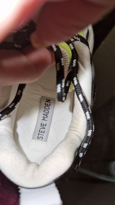 Steve Madden, stare foarte bună