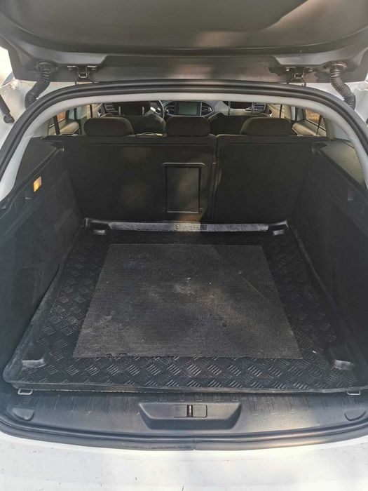 Masina PEUGEOT 308 SW 1,2 benzina 2015