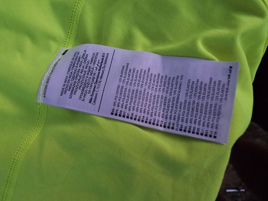 Nike дамски оригинален топ Л размер