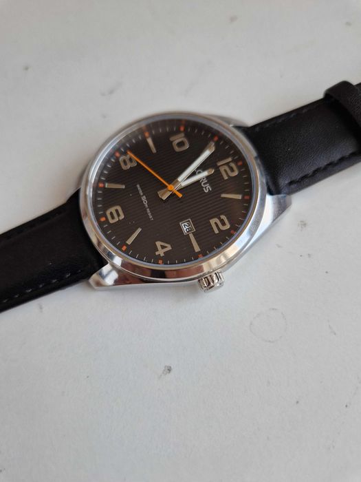 LORUS by Seiko, quartz mov`t, Epson S 11 0 - Japan!