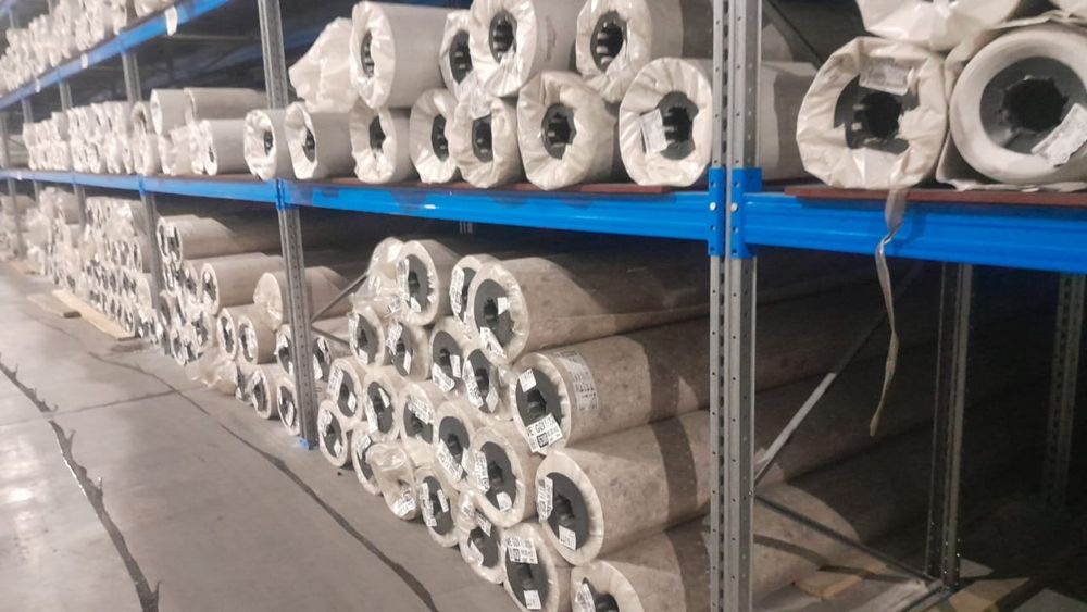 Линолеум  новый..