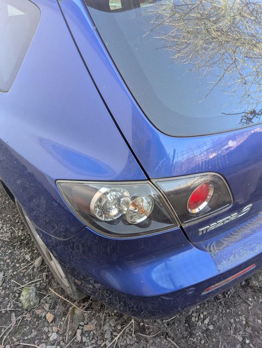 Mazda 3 accidentata,partea dreaptă față, pt dezmembrari BK14Y versiune 2 motor 1,6 diesel cod motor y6