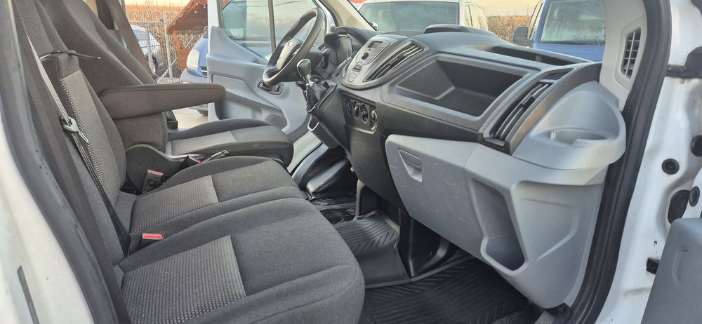 ford custom An 2019 motor 2l 140cp Euro 6