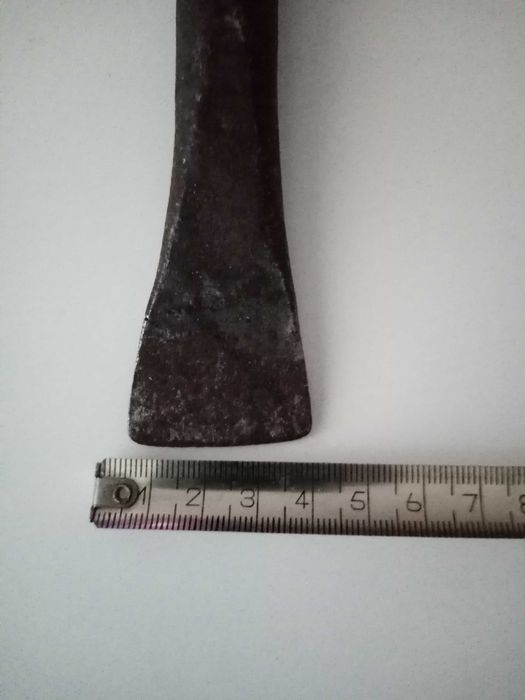 Стари инструменти-ръчен свредел, гайковерт и секач и метър.