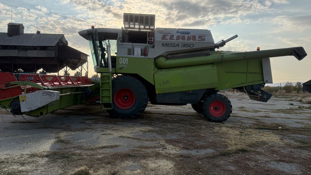 Комбайн Claas Mega 350