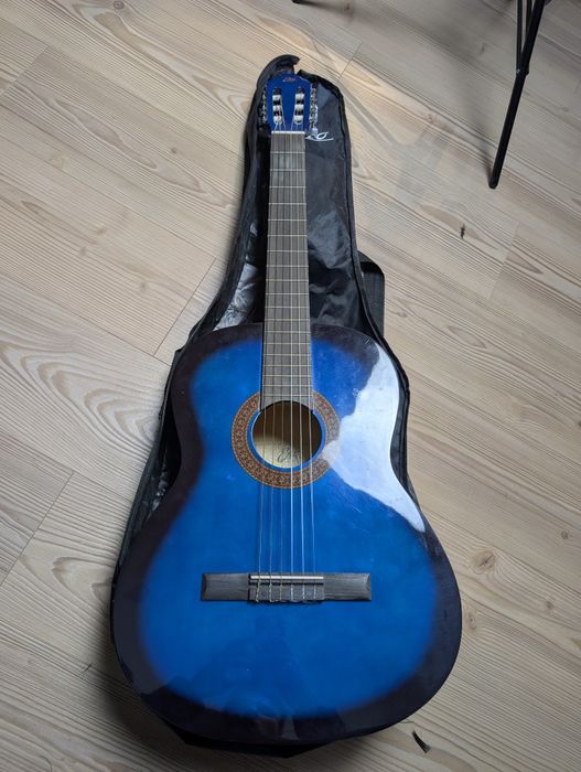 Класическа китара 4/4 Eko CS10-BLU, Найлонови струни, Включен калъф, Син