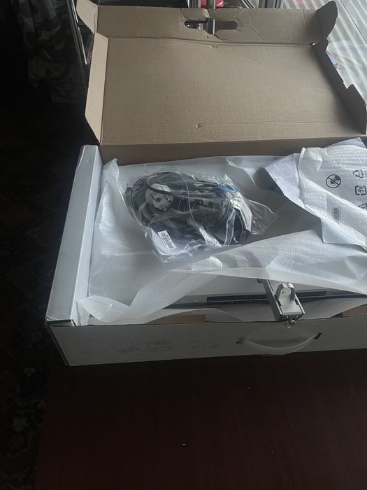 Hp Монитор в очень хорошем состояние новыя.