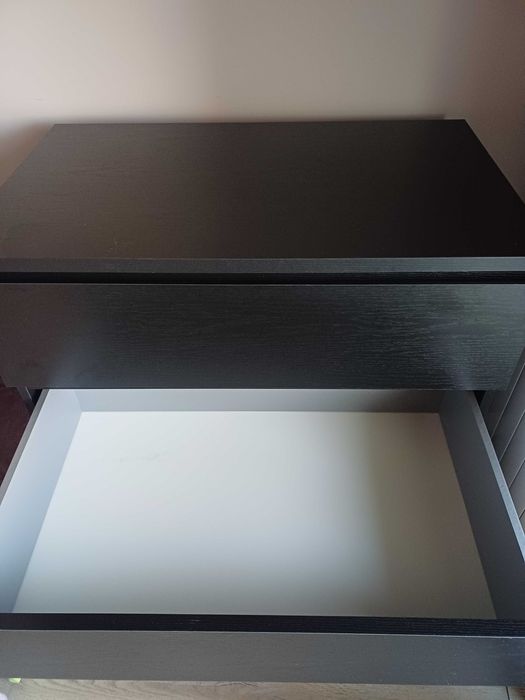 Скрин за дрехи с 4 чекмеджета