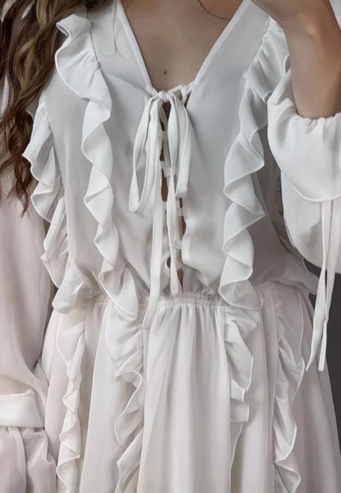 Платье нарядное,весеннее