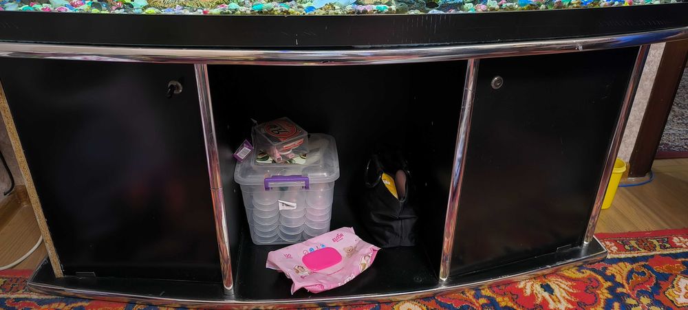 Аквариум 300 литров с подставкой тумбой