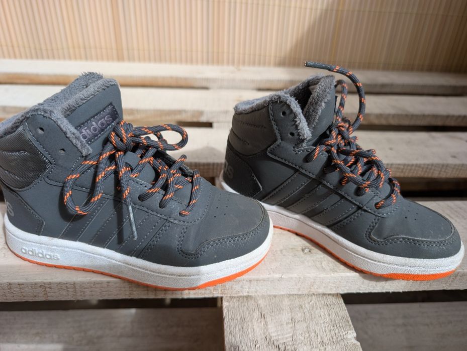 Топли кецове/ маратонки Adidas 29