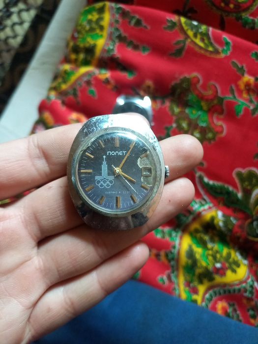 механических наручных часов.