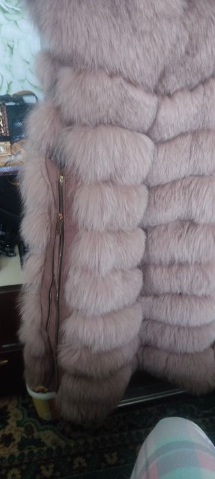 Продам безрукавку песец