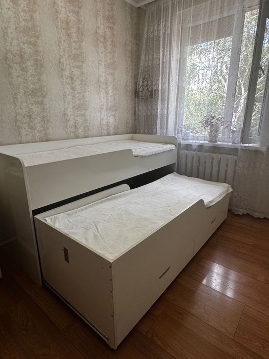 Детская раздвижная кровать
