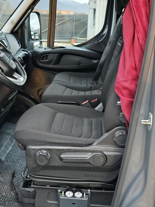 Vând Iveco Daily 50C 18 detarat 3,5 T