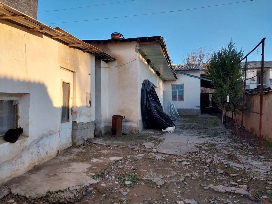 Продается участок 5 комнат есть все условия для проживания