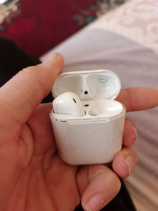 Soatlar va airpods sotiladi