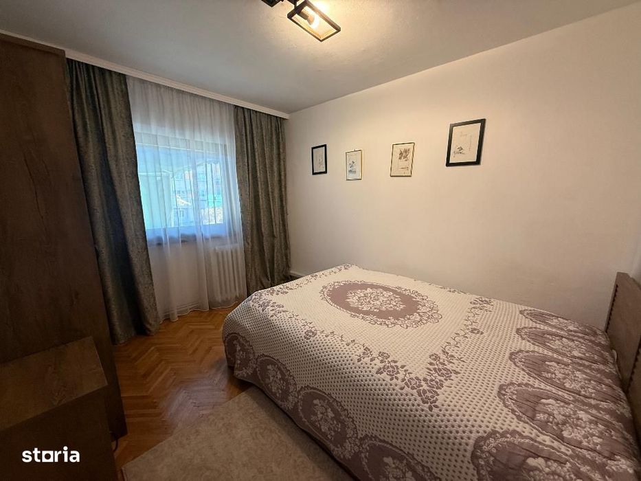 De vanzare Apartament 3 camere, zona Ampoi 3.
