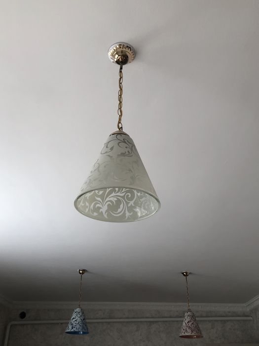Люстры стеклянные