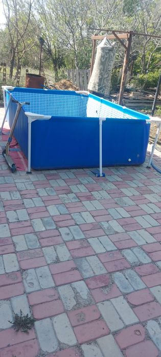 Бассейн каркасный