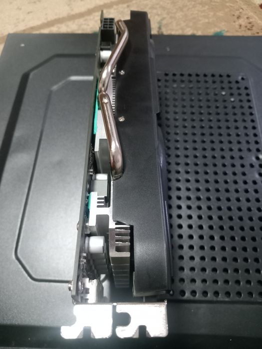 Видеокарта rx 570 на 4 gb