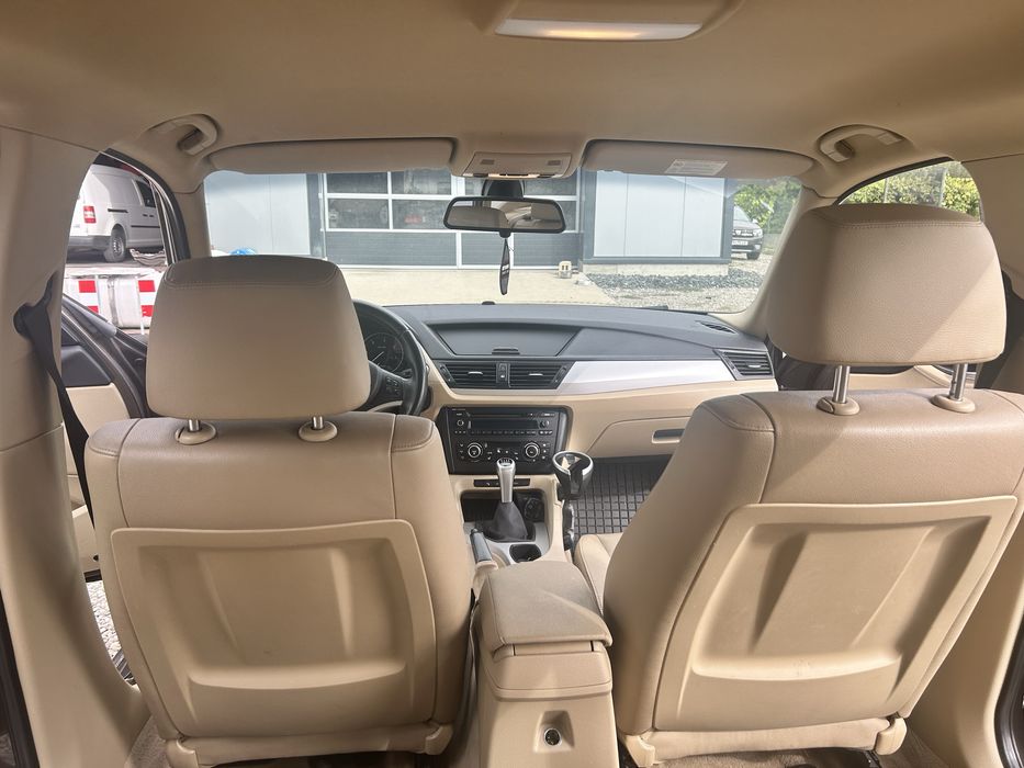 BMW X1 2010 — imagine 5