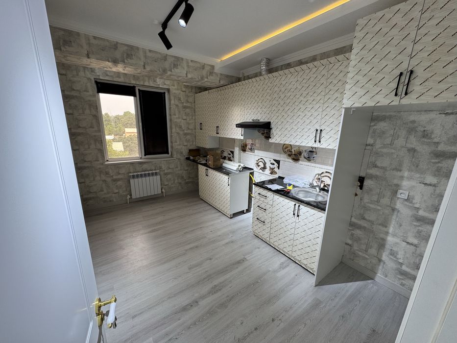 Самарқанд шаҳрида квартира сотилади