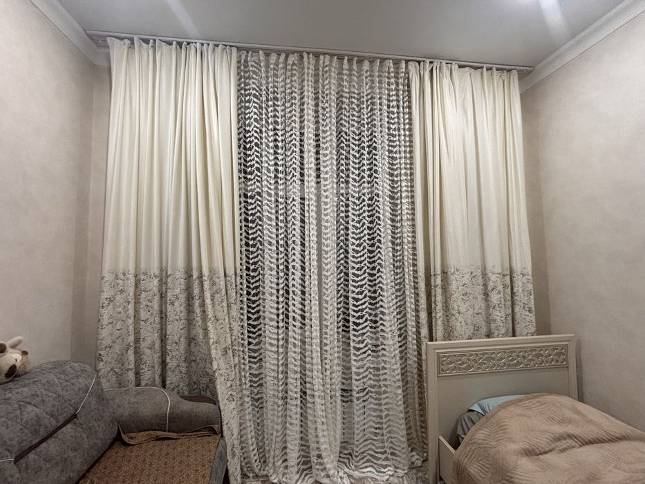 Продаю шторы и тюль срочно