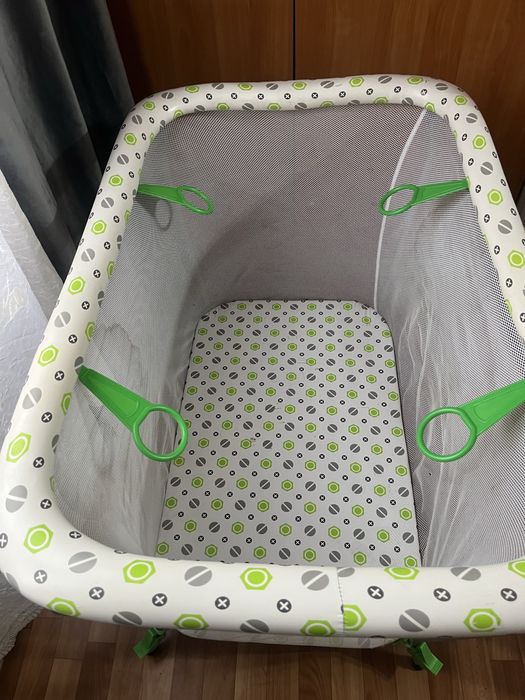 Продам игровой манеж