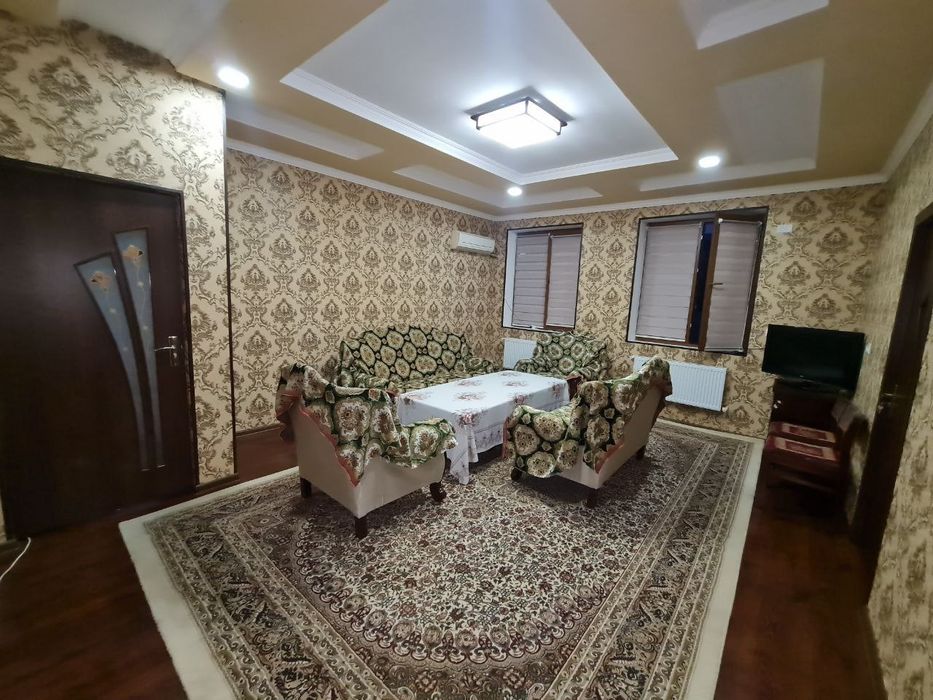 Центрда 3хонали квартира.