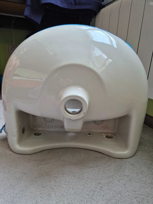 Мивка  Roca Victoria