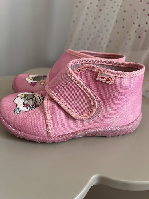 НОВИ Детски пантофи Superfit 26р-р