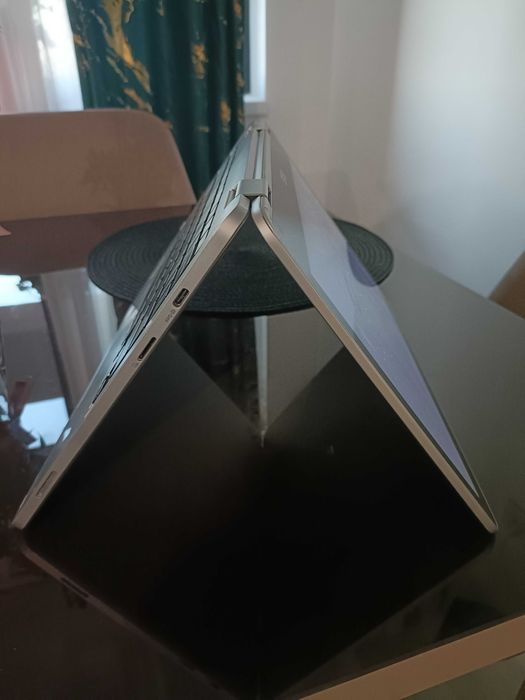 Flip flap Asus Notebook C302C
