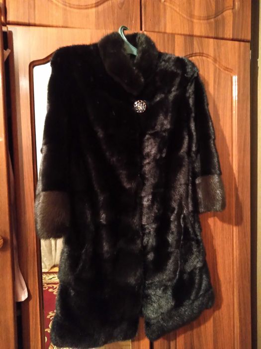 Продам норковую шубу