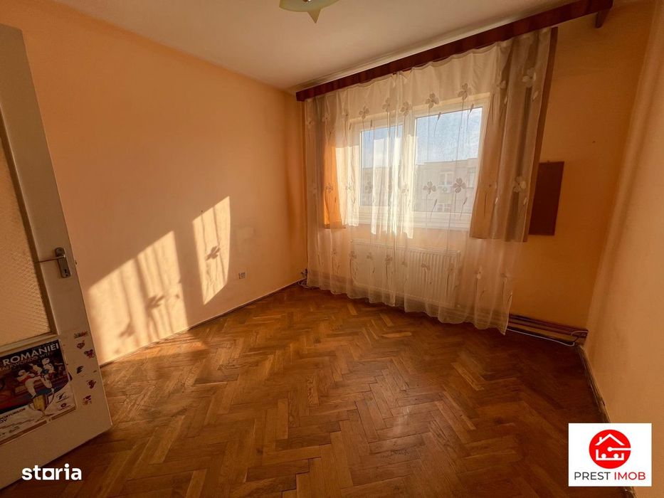 Apartament cu 4 camere de vânzare in Dambu — fotografia 3