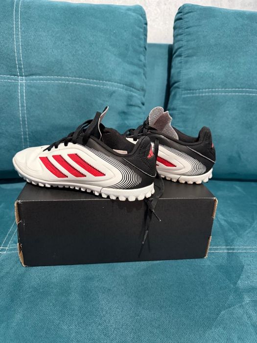 Ghete Fotbal Copii Adidas Copa Pure III Club, 36