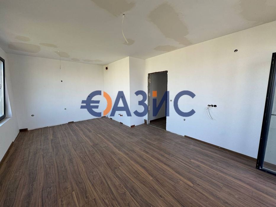 Продава се Двустаен апартамент в Поморие - 67 кв.м за 1717 €/кв.м - Снимка #3