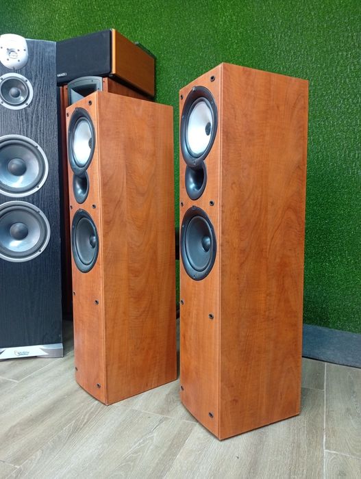 Тонколони KEF Uni-Q Q-55