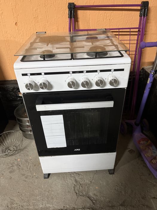 Срочно продам газ плиту
