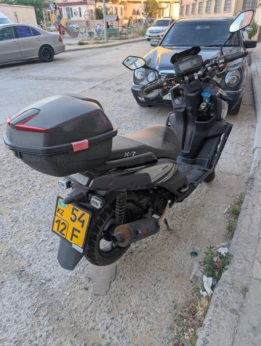 Продам скутер Tank!
