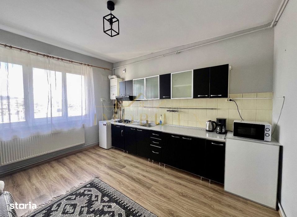 Apartament 2 camere, decomandat, zona Gruia
