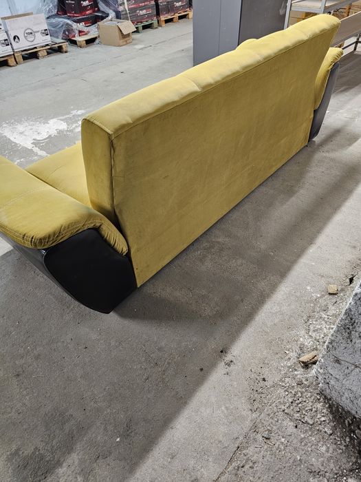 Продавам разтегателен диван