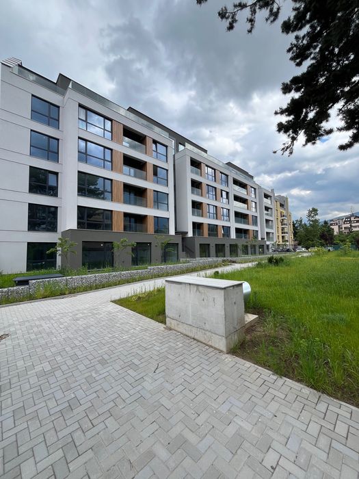 Дава се под наем Двустаен апартамент в София, Витоша - 82 кв.м за 179000 € - Снимка #2