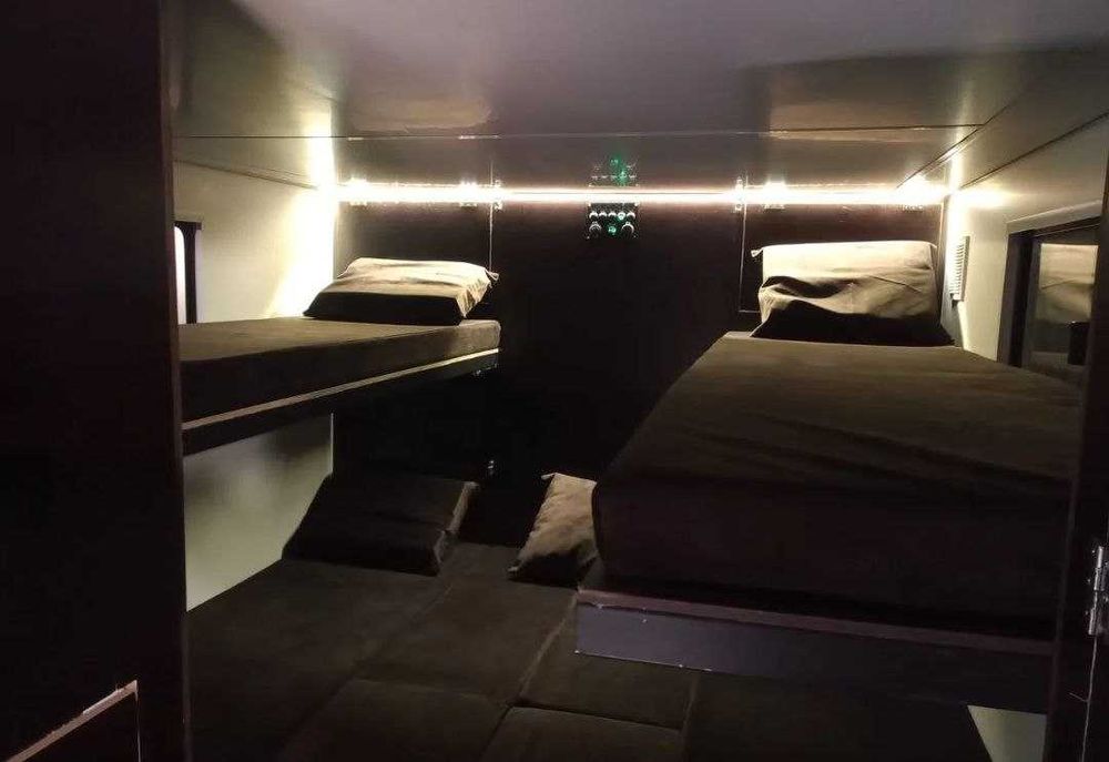 Продам прицеп дома на колесах