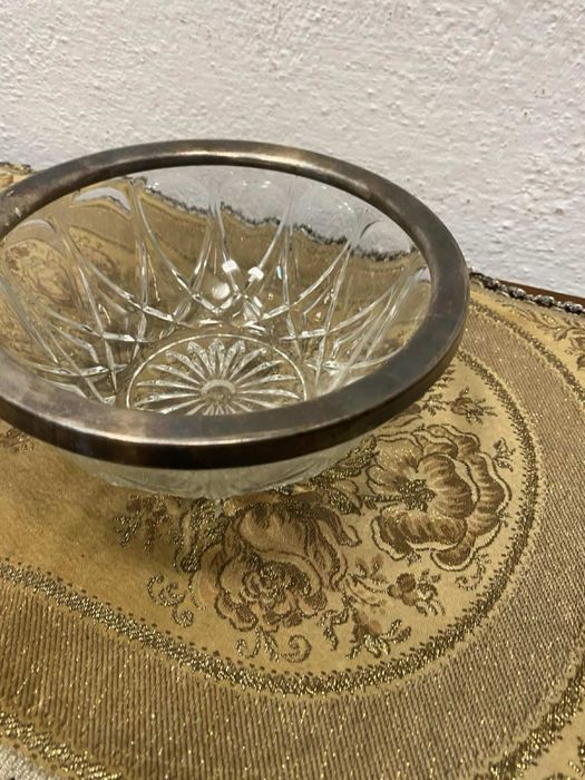 Кристална фруктиера с посребрен борд