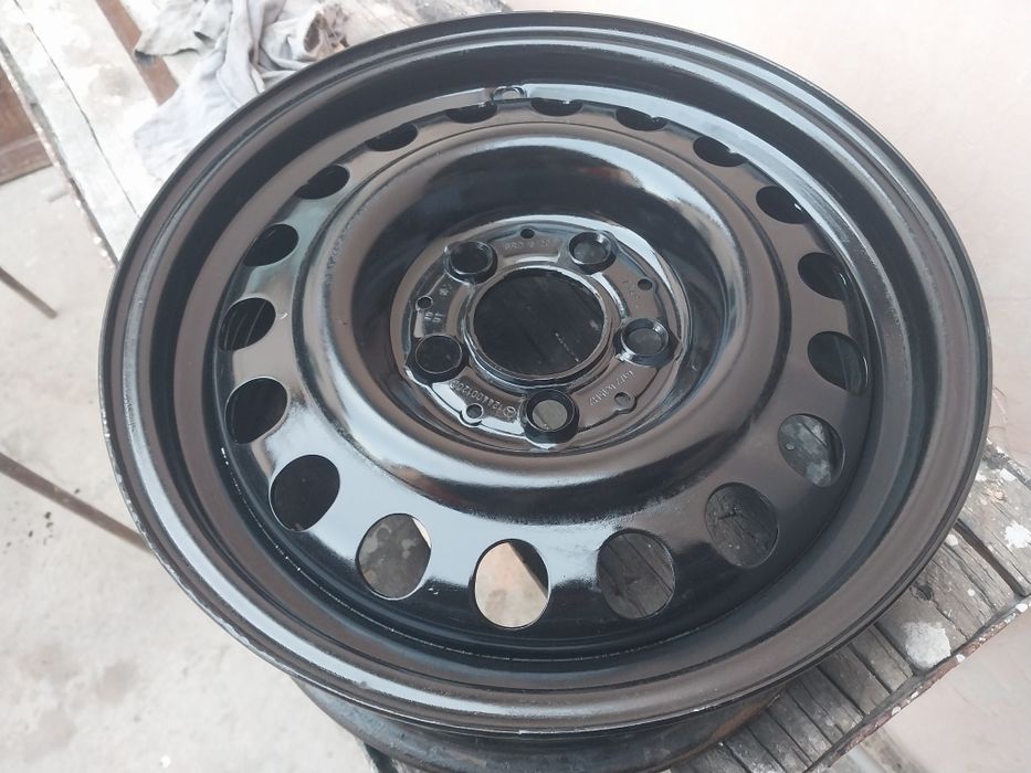 Диск штомпованны г 15